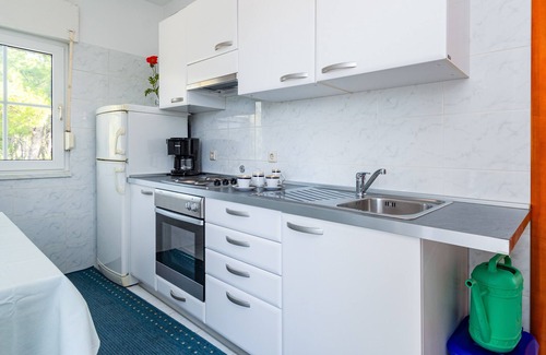 Rab Apartment | One bedroom apartment with terrace and sea view Banjol, Rab (A-5022-b)