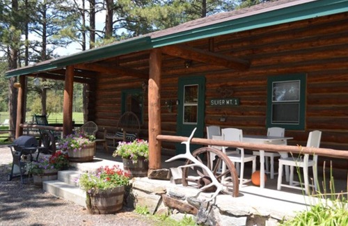 Rapid City Cabin | One Bedroom Cabin near Mount Rushmore