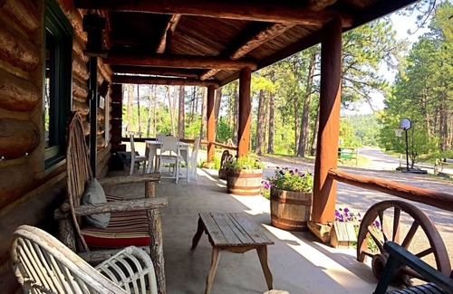 Rapid City Cabin | One Bedroom Cabin near Mount Rushmore