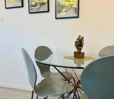 Chiswick Apartment | One Bedroom Flat in Chiswick W4