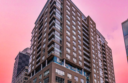 Old Montreal Apartment | One Bedroom Furnished Apartment- Old Port Montreal