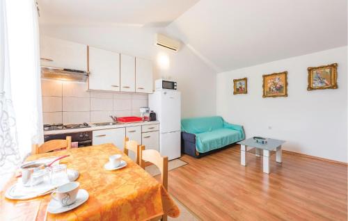 Municipality of Zminj House | One-Bedroom Holiday Home In Zminj