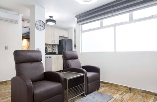 Medellin Apartment | One bedroom Hot tub AC security king bed, Dishwasher