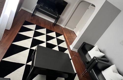 Old Forge House | One bedroom Penthouse 5min from Airport and Montage Ski Resort!