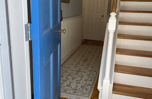Nantucket Town House | One Bedroom Suite - 2 Twin Beds
