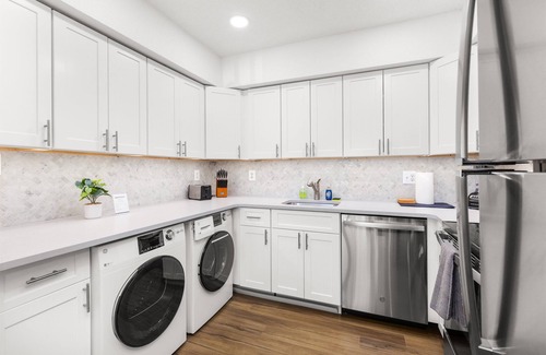 North Ocean City Condo | One block from OCMD's Winterfest Activities