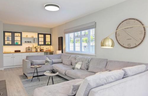 West Wittering House | One Elms Way - Sleeps 6 - West Wittering