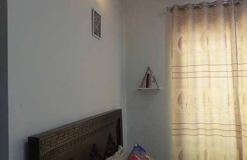 Gujrat House | One Luxury & Comfortable Bed Room