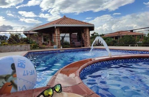 Los Santos Villa | One Mile to Heaven Villagondola Private Pool Retreat 1 mile from Canyon Viewpoint