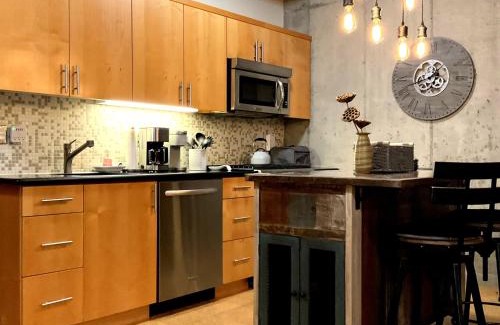 Mississippi District Apartment | One Mississippi Ave - Adventures in Portland!