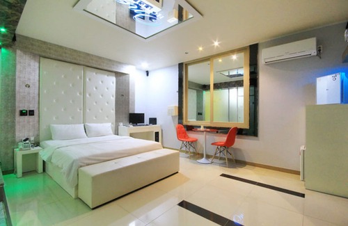 Gwangsan-gu Hotel | One Motel