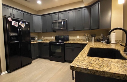 West Des Moines House | One of a Kind Townhouse - Close to Everything