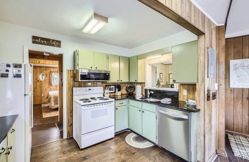 Estes Park House | One Particular Cabin - Family home in Estes Park near RMNP - 21-ZONE3105