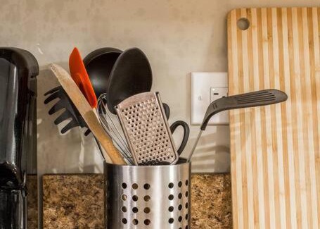 Belmont Cragin Apartment | ONE ROOM in AN APT HAVEN