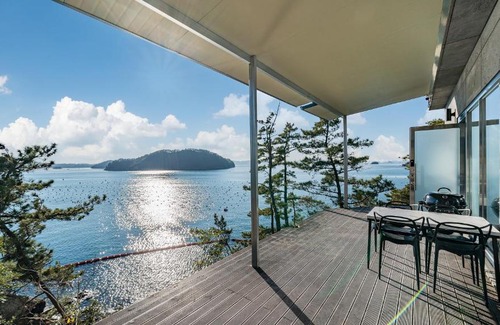 Tongyeong Other | One Top Poolvilla