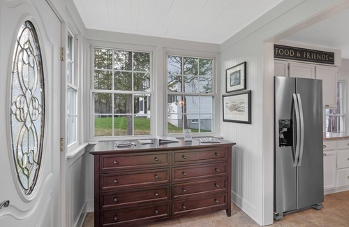 Cleveland House | Oneida Lakeside | Private Dock | Pet Friendly