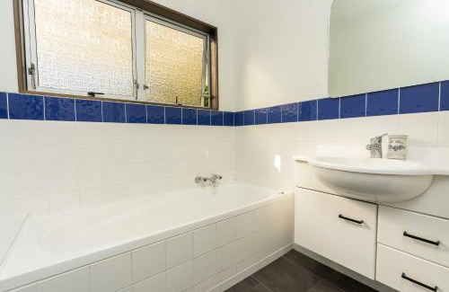 Onerahi Apartment | Onerahi Oasis Outdoor entertainers delight