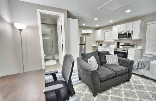 South Central Houston House | Only 5 Min to Medical Center - Studio