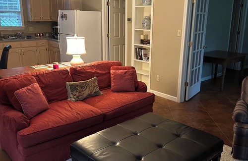 Clarksdale Cottage | Only a mile from historic downtown Clarksdale!