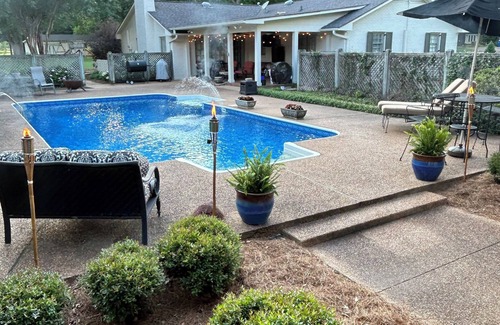 Clarksdale Cottage | Only a mile from historic downtown Clarksdale!