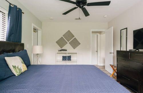 Pompano Beach Apartment | Only Two Blocks to Sand! 1st Floor Beach Hacienda