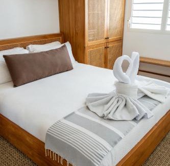 Saint-Francois Apartment | ONLY4VIEW Saint françois