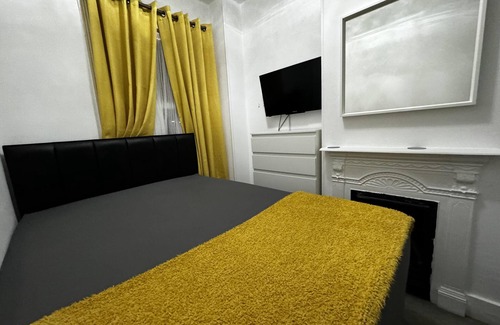 Brentwood Apartment | Onsite apartments in central Brentwood