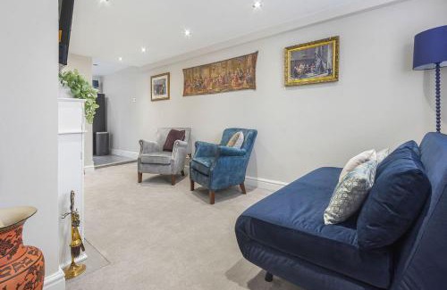 Piltdown House | OnSiteStays - Cute Cottage In Barcombe