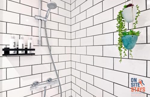 East Wickham House | OnSiteStays Welling, Modern 2 Bed House, Free Parking & Wifi