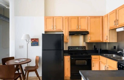 Downtown St. Louis Apartment | Open 2BR near the Enterprise CTR