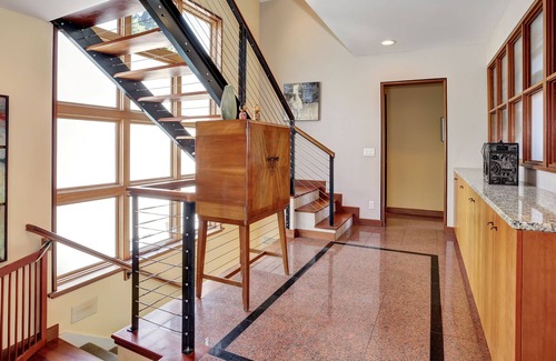 Phinney Ridge House | Open Floor Plan Home In Quiet Family Neighborhood in Phinney Ridge