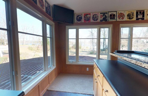 Counce House | Open Lakefront Floorplan With Infinity Pool, Hot Tub, Sauna, Game Room