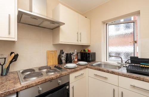 Bournemouth Apartment | Open Mind Property - Cozy Studio Flat