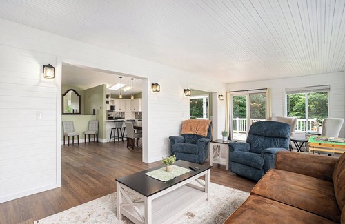 Mears House | Open year round - Spacious 5-bedroom house with views of Lake Michigan in Mears