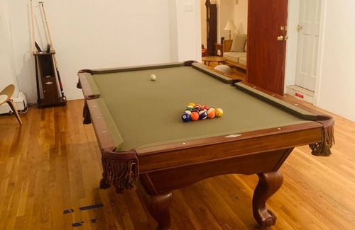 Park Slope Apartment | Opera Loft | Large full floor loft on Fifth Avenue