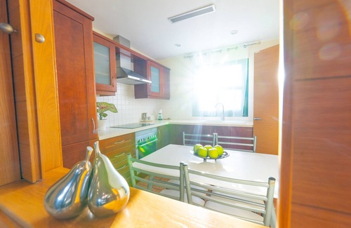 San Miguel de Abona Ski Chalet | Oportunidad Villa Adosada de Estilo Mejicano con Piscina! A100 m de la Playa!