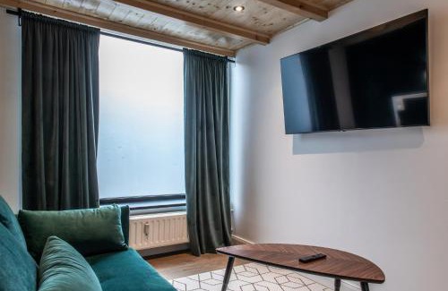 Kreuzberg Apartment | Oran Apartment 5