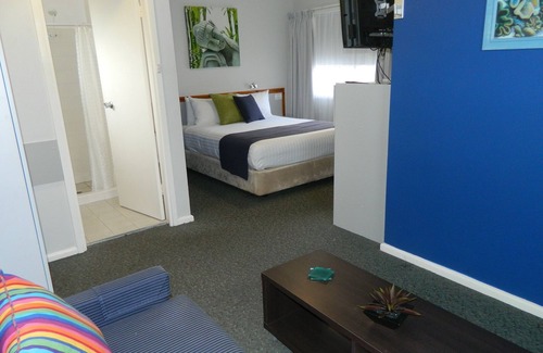 Gilgandra Hotel | Orana Windmill Motel