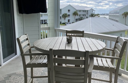 Orange Beach Condo | Orange Beach Walker Key Bayfront Condo with Boat Access
