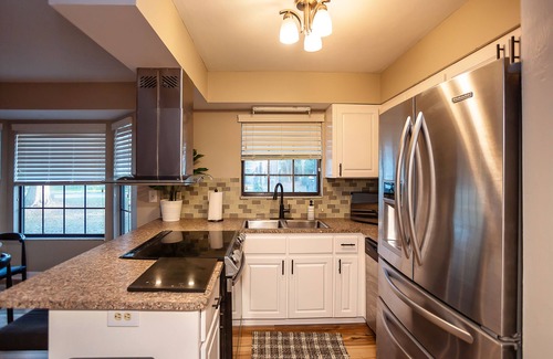 Hazel Heights House | Orange Blossom Retreat | Hot Tub, Pool, and Game Room!