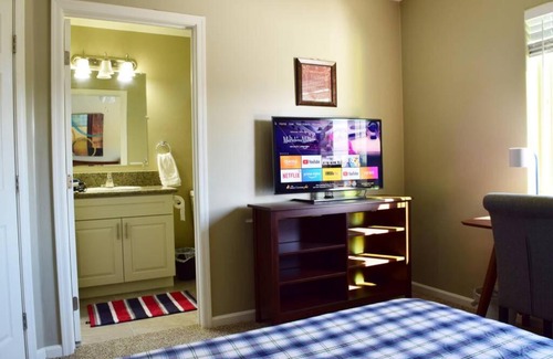 Palo Verde House | ORANGE HOUSE 2019NEW HOME 2 SUITES NEAR UA (Unit2)