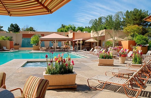 Paradise Valley Village Condo | Orange Tree Resort 1br unit, Sunday check-in
