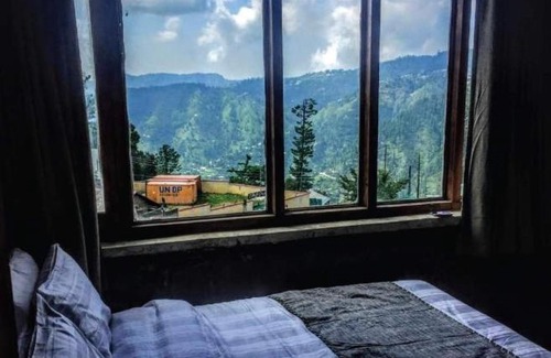 Dunga Gali Hotel | Orangeloft Mushkpuri
