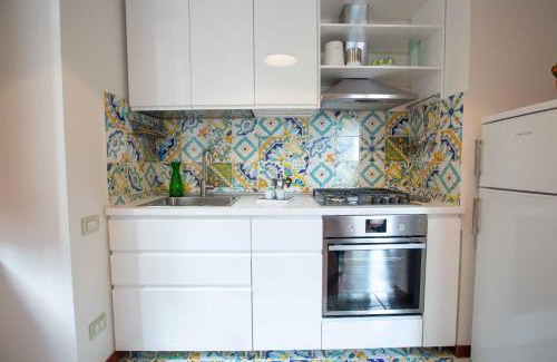 Mergellina Apartment | Orazio on the castle by Dimorra