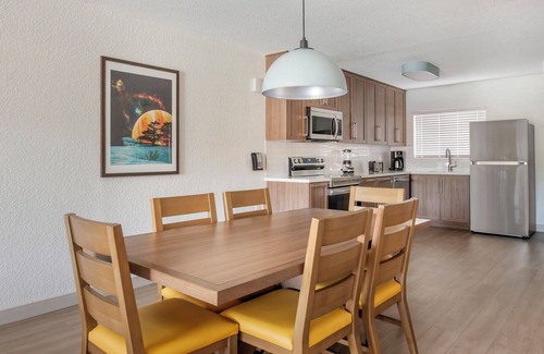 West Kissimmee Hotel | Orbit One Vacation Villas