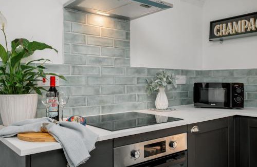 Furzebrook House | Orchard Cottage
