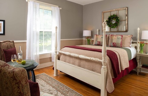 Lovingston Bed & Breakfast | Orchard House B&B