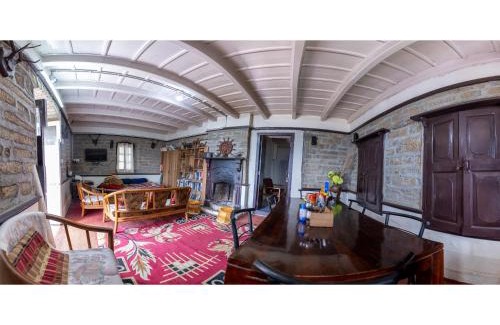 Mukteshwar Cabin | Orchard Oasis Homestay