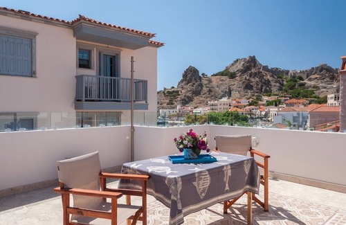 Myrina Apartment | Oregano Room - Limnos Experience