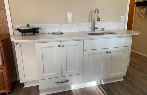 Rosemont Summit Apartment | Oregon Jade Lodging- Spacious 2 Bedrooms, Ev Charger, Quite By Stream